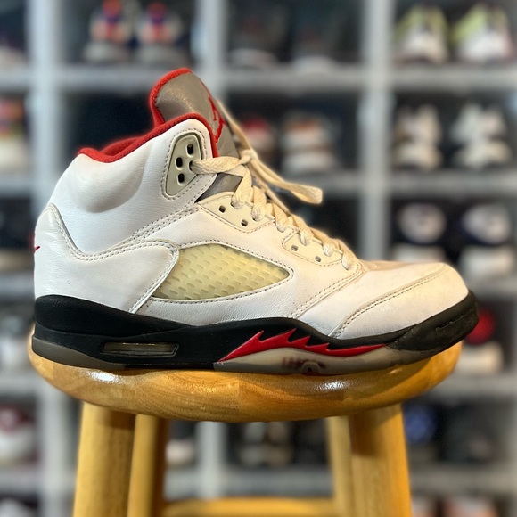 Air Jordan Retro 5 “Fire Red” - Picture 1 of 6